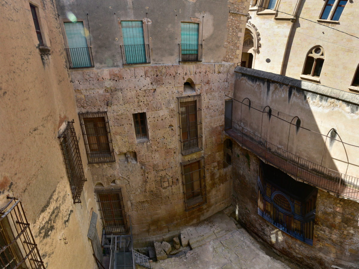L’Arquebisbat de Tarragona i l’ICAC afirmen que cal cobrir “amb urgència” les restes de la sala axial del temple Flavi