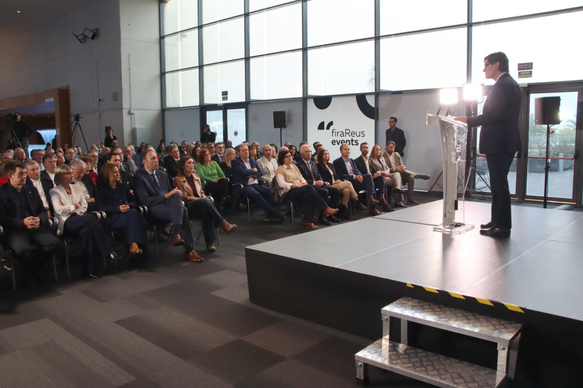 El president de la Generalitat, Salvador Illa, durant la conferència 'Catalunya Lidera' que ha pronunciat a Reus Data de publicació: dissabte 08 de novembre del 2025, 12:38 Localització: Reus Autor: Eloi Tost