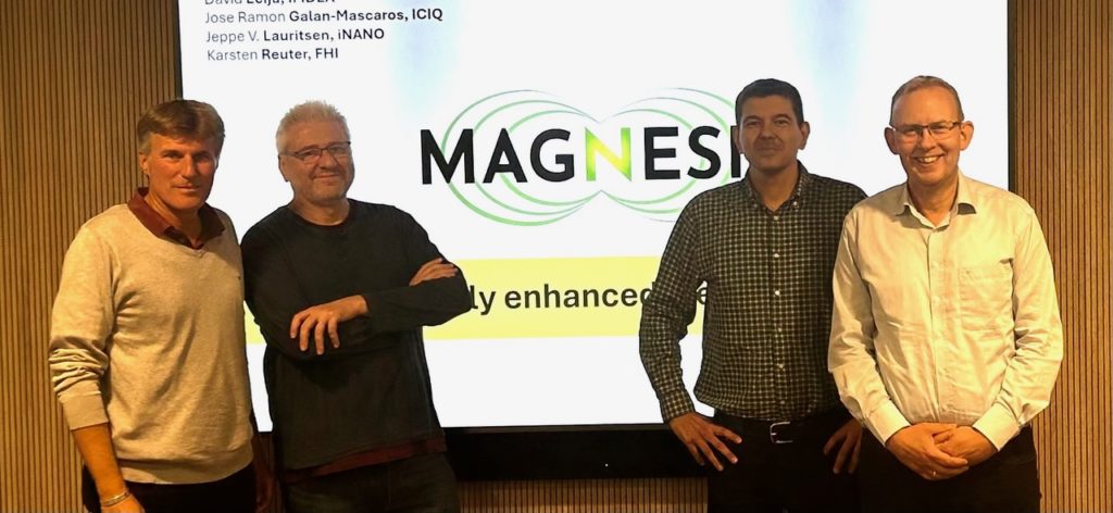 Investigadors del projecte MAGNESIS de l'ICIQ, que vol descobrir com els camps magnètics poden millorar processos químics clau per produir energia i materials sostenibles