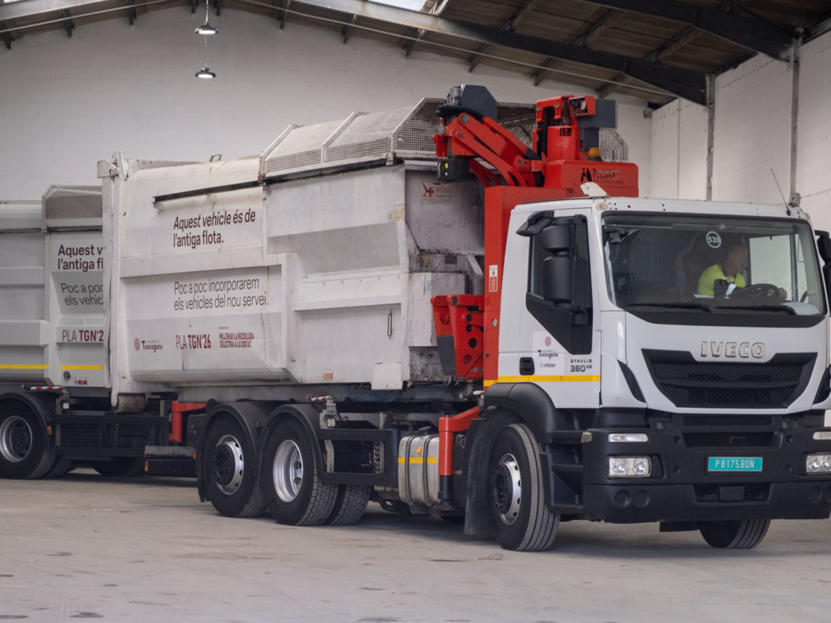 Urbaser es desplega a Tarragona amb un pla de xoc per solucionar l’acumulació de brossa dels últims dies