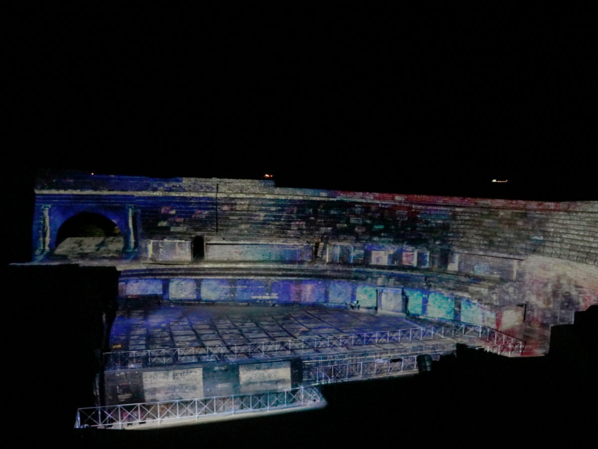 L’amfiteatre romà connecta la història i el paper de les dones amb un màping digital únic