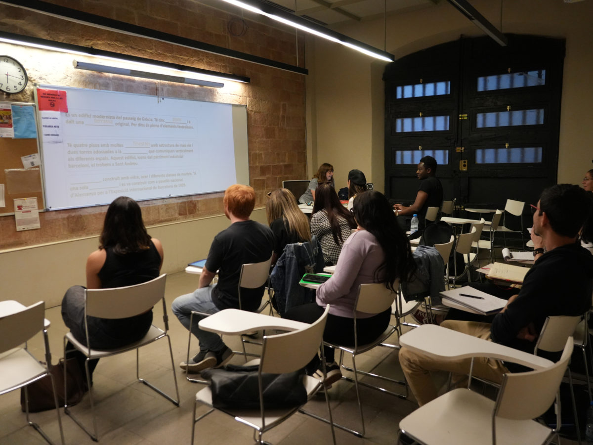 Al Camp de Tarragona ja hi ha més habitants que utilitzen el castellà que el català com a llengua habitual