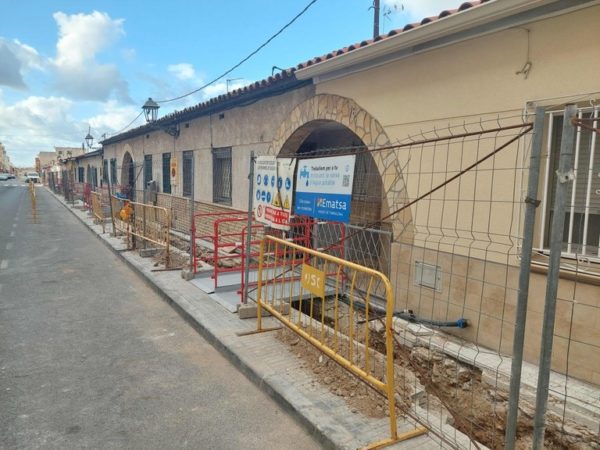 Finalitzades les obres de renovació de la xarxa d’abastament d’aigua al carrer Tortosa de Torreforta