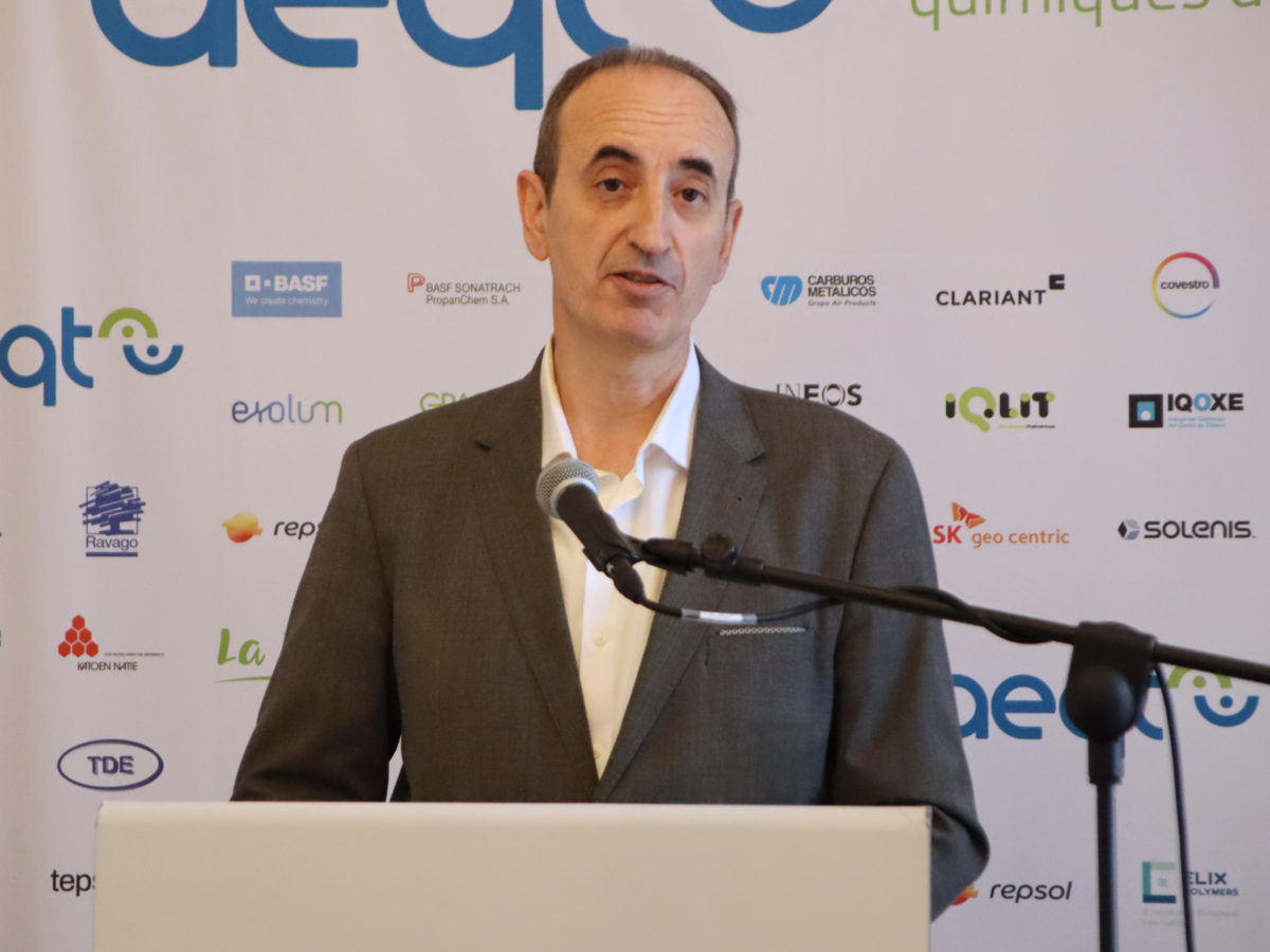 L’AEQT reclama enllestir amb el Govern el pla específic per la millora de la competitivitat del polígon petroquímic