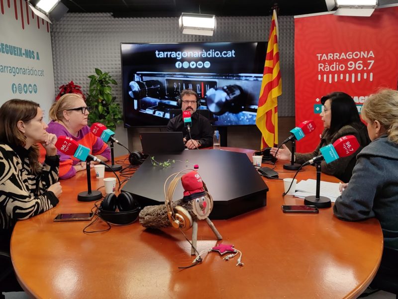 Maria Roig (ERC), Sandra Ramos (PSC), Josep Suñé, Maria Mercè Martorell (PP) i Judith Gómez (VOX)