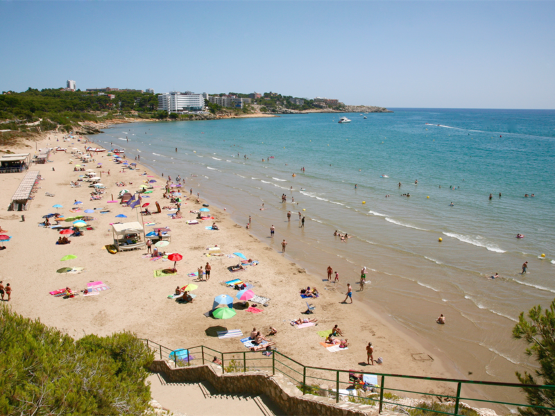 PSC, ERC i Comuns arriben a un acord per duplicar la taxa turística a partir de l’abril