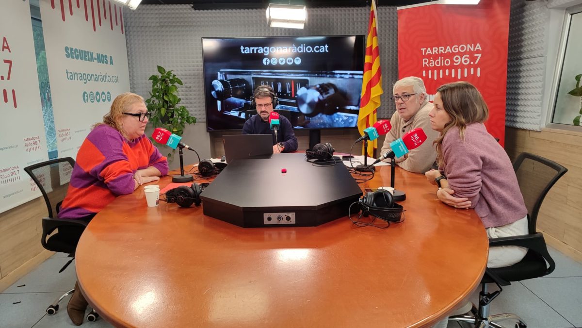 Sandra ramos (PSC), Josep Suñé, Jordi sendra (Junts x Catalunya) i Maria Roig (ERC)