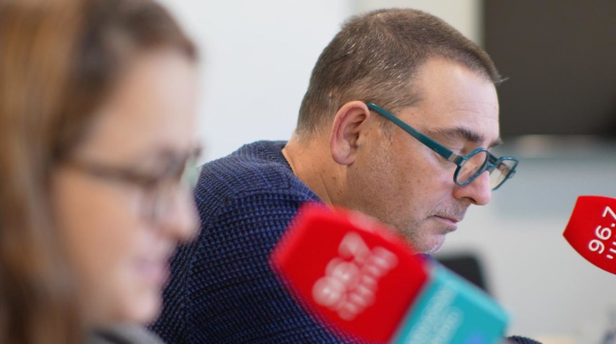 El Professor Emilio Palomares, director de l’ICIQ, i la doctora Júlia Viladoms, responsable de l’unitat de descarbonització industrial