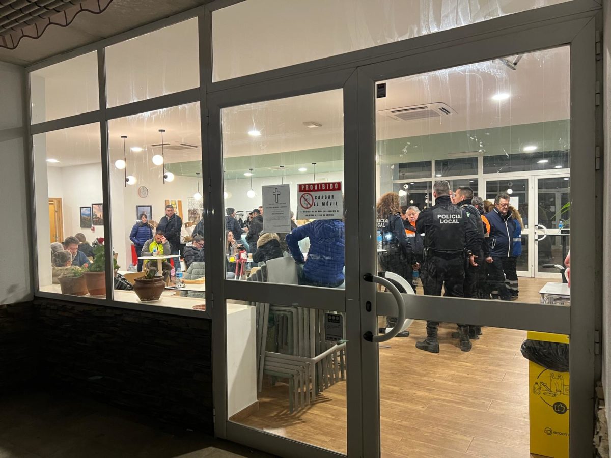 Almenys 25 persones han mort pel descarrilament de dos trens d’alta velocitat a la localitat andalusa d’Adamuz