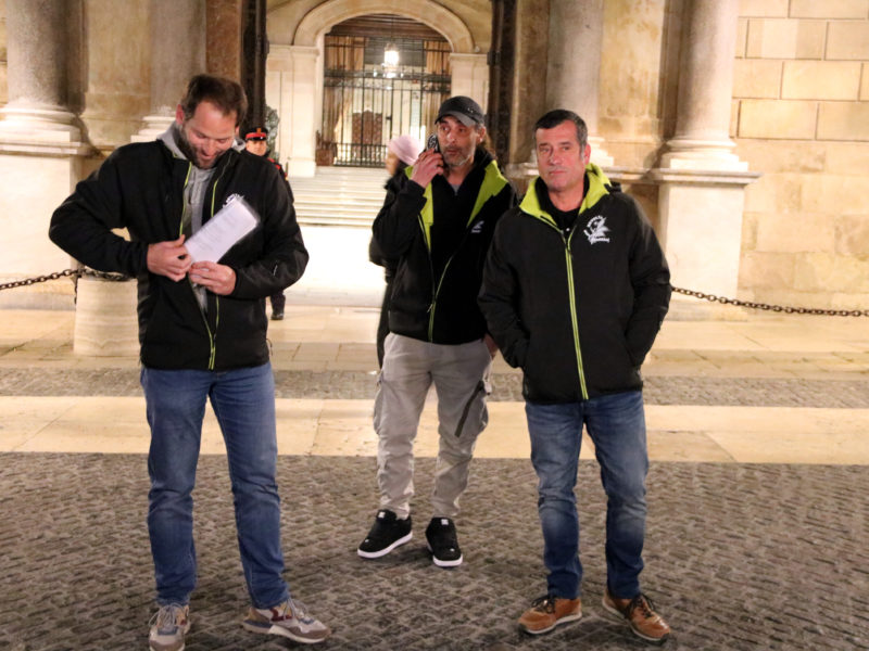 Els membres de Revolta Pagesa sortint de la reunió amb Illa i Ordeig al Palau de la Generalitat. Data de publicació: dilluns 12 de gener del 2026, 19:10 Localització: Barcelona Autor: Jordi Bataller