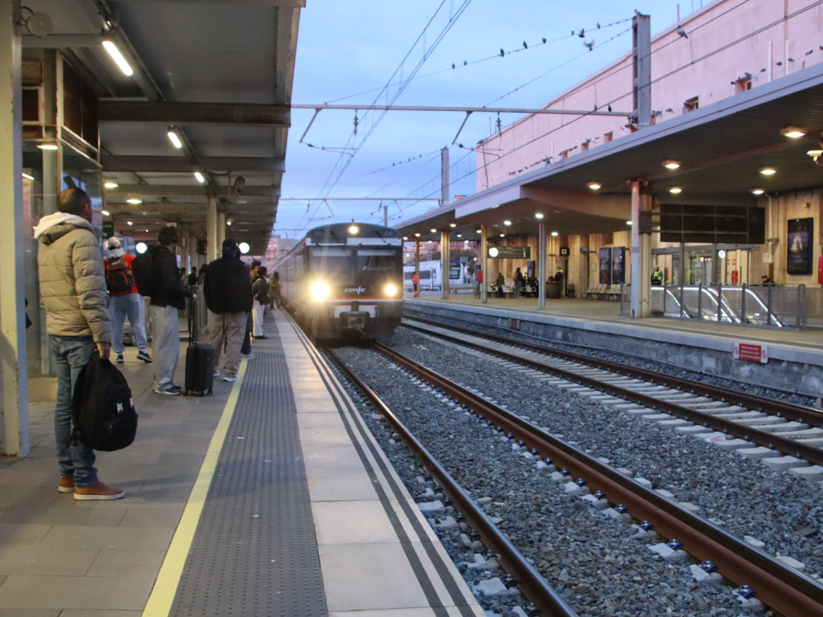 Serveis mínims cancel·lats o endarrerits en el primer dia de vaga de maquinistes a l’estació de Tarragona