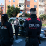 Agents dels Mossos d'Esquadra i la policia nacional aturen un cotxe a l'entrada del barri de Sant Josep Obrer de Reus durant l'operatiu Kanpai Data de publicació: divendres 20 de febrer del 2026, 19:16 Localització: Reus Autor: Ariadna Escoda