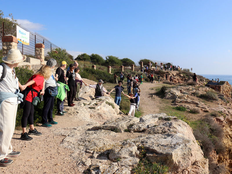 Les entitats ecologistes celebren la reformulació del camí de ronda però pensen que encara és “massa ample”