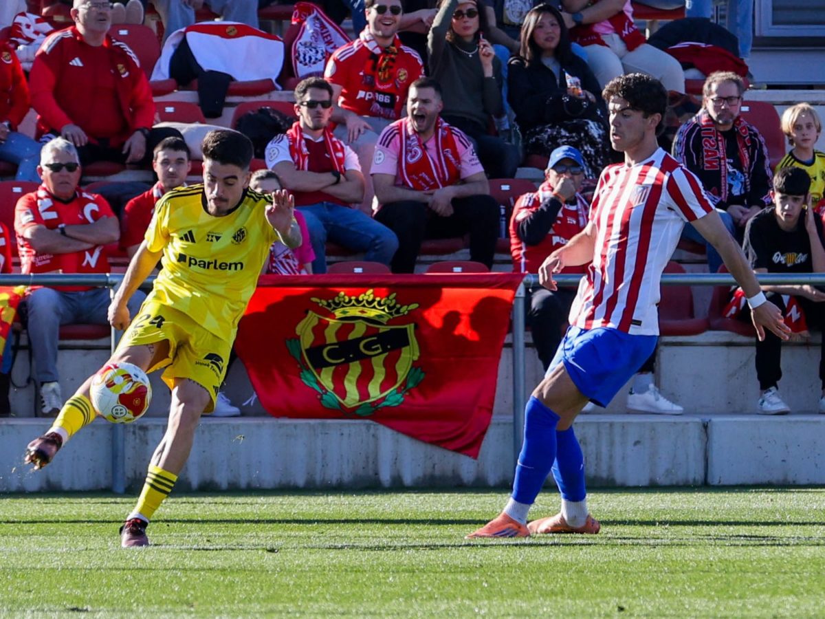 Cop de puny sobre la taula del Nàstic (1-2)