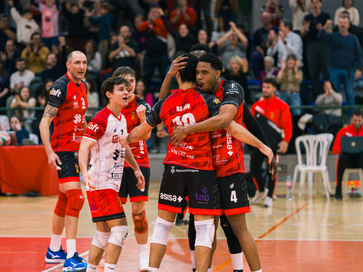 Derrota i descens del CV Sant Pere i Sant Pau