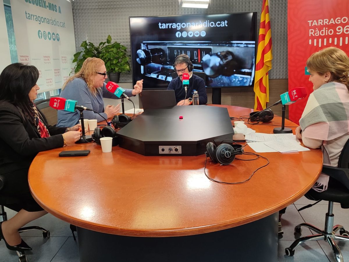 PSC i PP defensen la regularització extraordinària de migrants davant els arguments de Vox