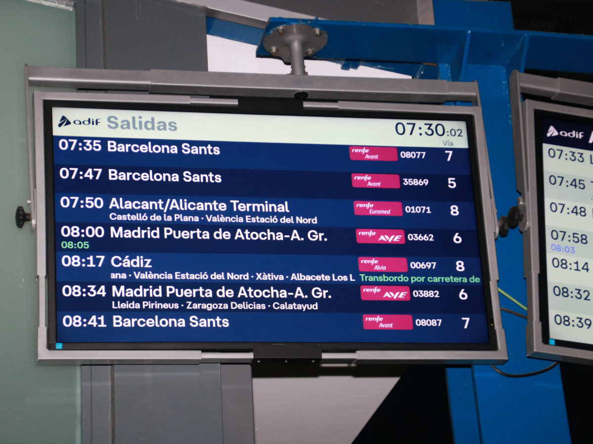 Normalitat a l’alta velocitat de l’estació del Camp de Tarragona l’endemà de la desconvocatòria de la vaga