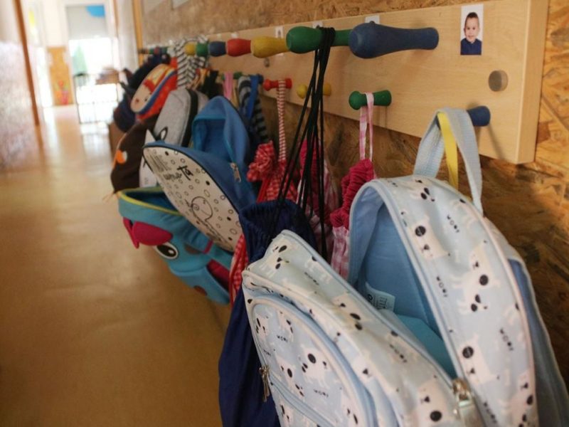 La preinscripció escolar arrenca amb protestes per l’eliminació de places públiques