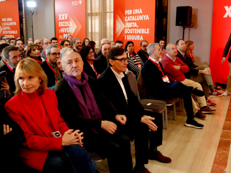 El primer secretari del PSC i president del Govern, Salvador Illa, a l'obertura de la XXV escola d'hivern del partit Data de publicació: dissabte 14 de març del 2026, 12:42 Localització: Tarragona Autor: Arnau Martínez