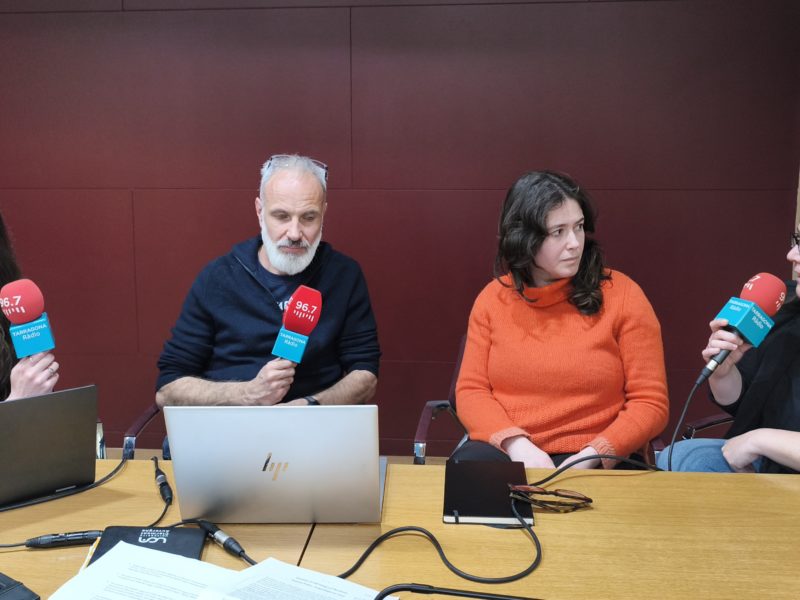 Marta Flórez Santasusana, Bertrand Dousteyssier, Marie-Claire Savin i Anna Gutiérrez. Enregistrament del primer capítol Toquem Pedra. Arqueologia en ruta!, a la seu de l’ICAC (26 de febrer de 2026)
