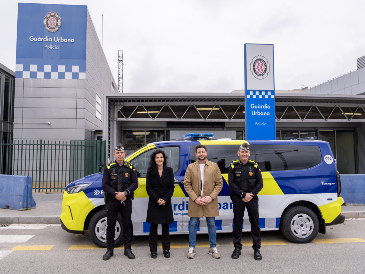 La Guàrdia Urbana incorpora una nova furgoneta de trànsit