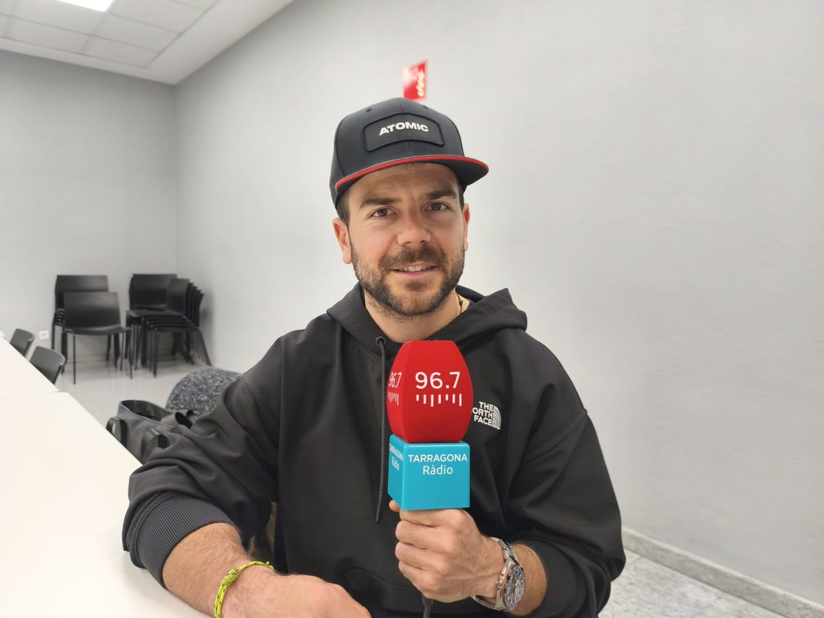 Aymar Navarro en una entrevista al Pont de Mahoma. Cicle de muntanya 2026