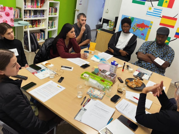 Estudien com els joves d’origen immigrant afronten l’exclusió social a Catalunya