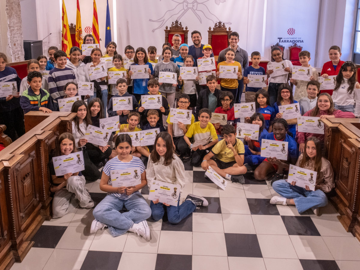 Tarragona reconeix als participants del Dictat del Tour