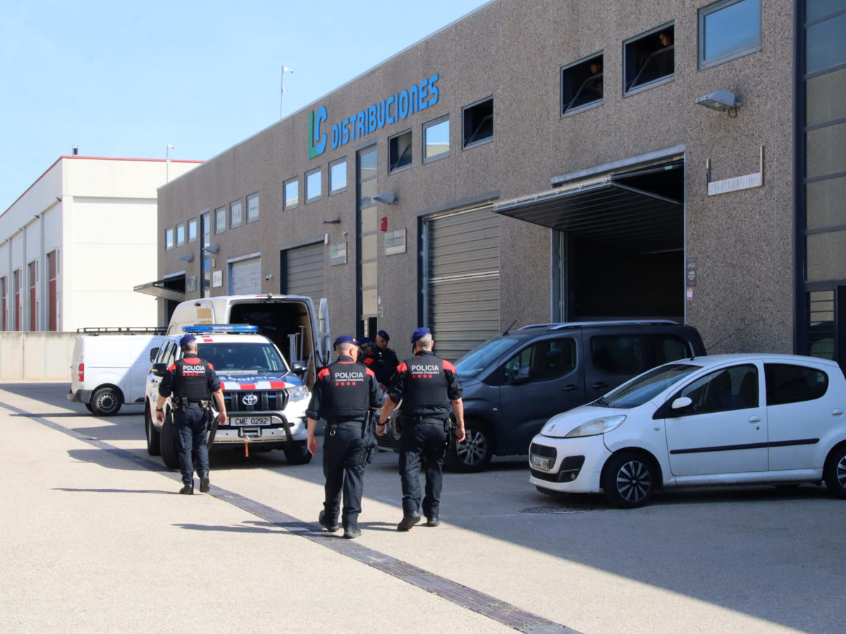 Dispositiu de Mossos i Guàrdia Civil a Tarragona i Granada contra el tràfic de marihuana i blanqueig de capitals