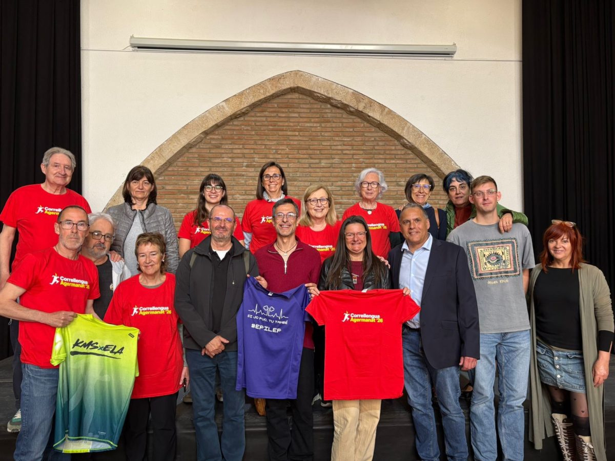 Les flames del Correllengua Agermanat arribaran a la Plaça Verdaguer