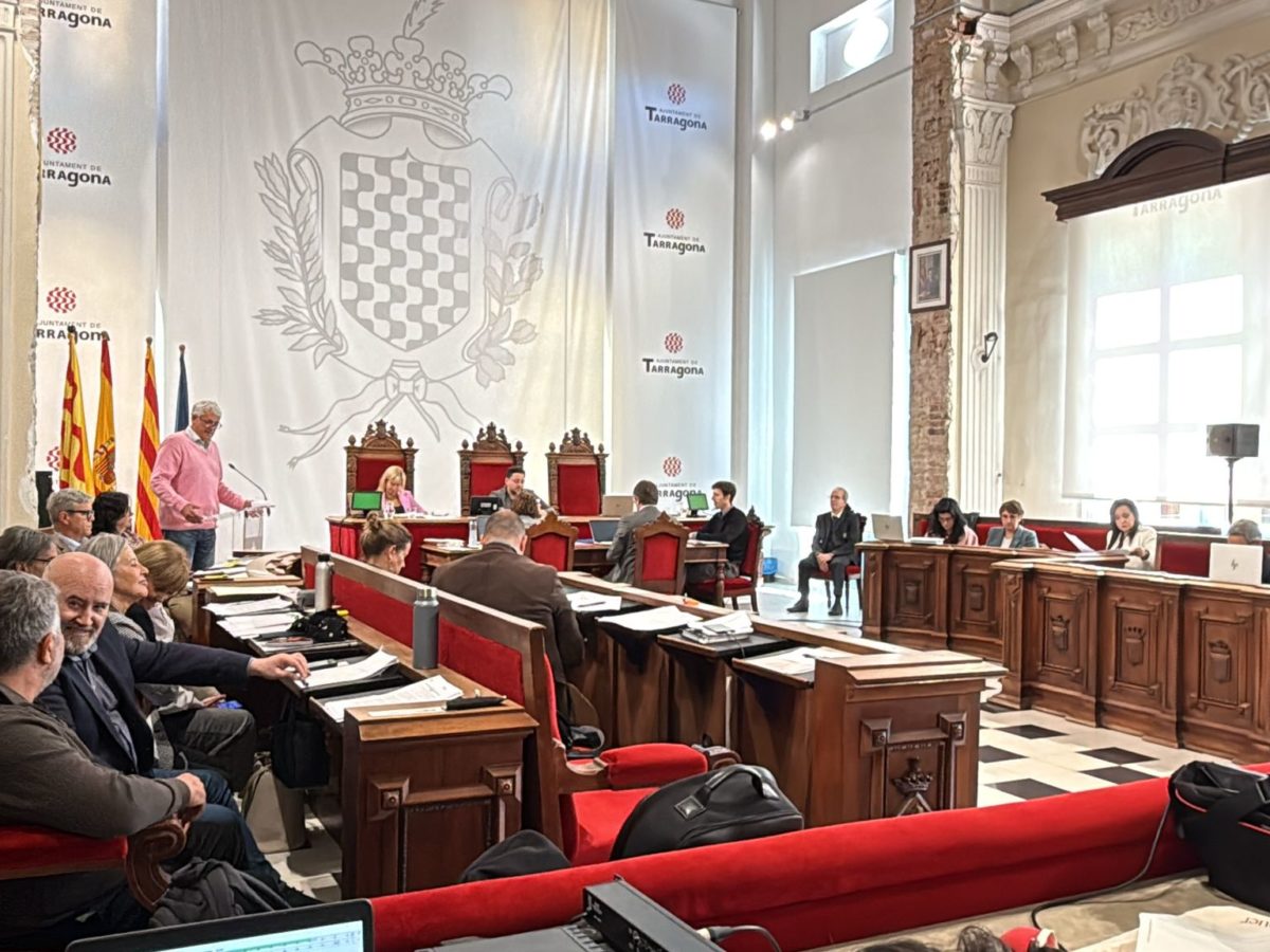 El ple de Tarragona aprova 155 mil euros per a l’eclipsi solar