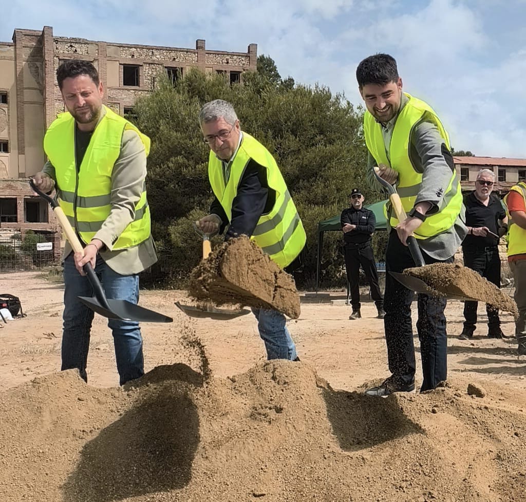 El secretari d'Estat de Medi Ambient, Hugo Morán, fa una visita d'obres a la Savinosa. 29-04-2026