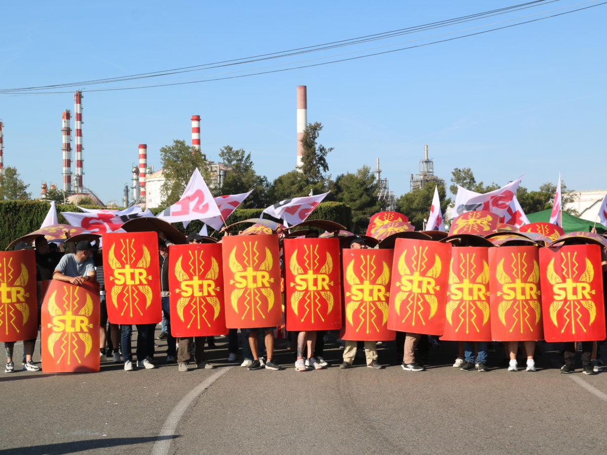 Els treballadors del sector del refinament es mobilitzen per exigir jubilacions anticipades