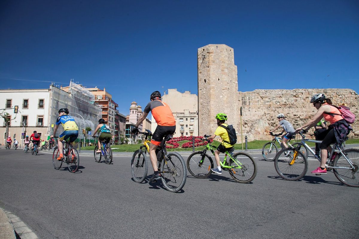 Imatges d'arxiu d'anteriors Bicicletades Populars a Tarragona