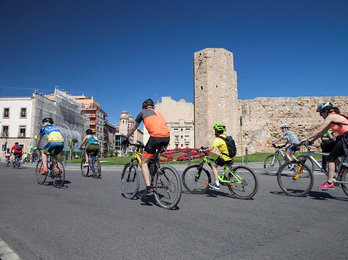 Imatges d'arxiu d'anteriors Bicicletades Populars a Tarragona