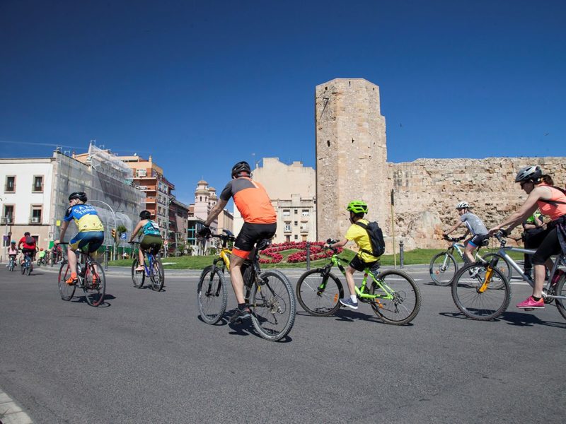 Tarragona escalfa pedals pel Tour amb 1.100 inscrits per la Bicicletada popular, que arriba diumenge