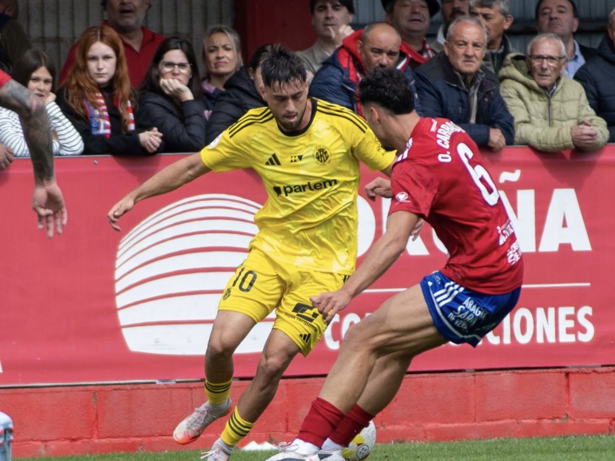 El Nàstic cau al descens i es complica la vida (2-0)