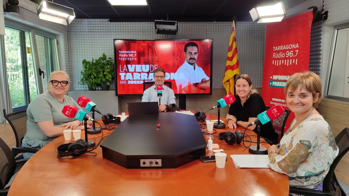 Sandra Ramos (PSC), Josep Suñé, Maria Roig (ERC) i Judith Gómez (VOX)