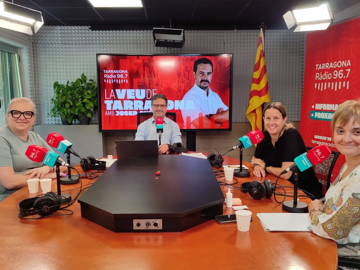 Sandra Ramos (PSC), Josep Suñé, Maria Roig (ERC) i Judith Gómez (VOX)