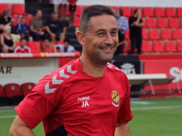 Jordi Abella diu adéu al Nàstic de Tarragona