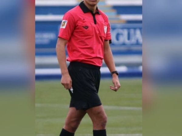 L’àrbitre Gonzalo Romero aconsegueix l’ascens a Segona Divisió