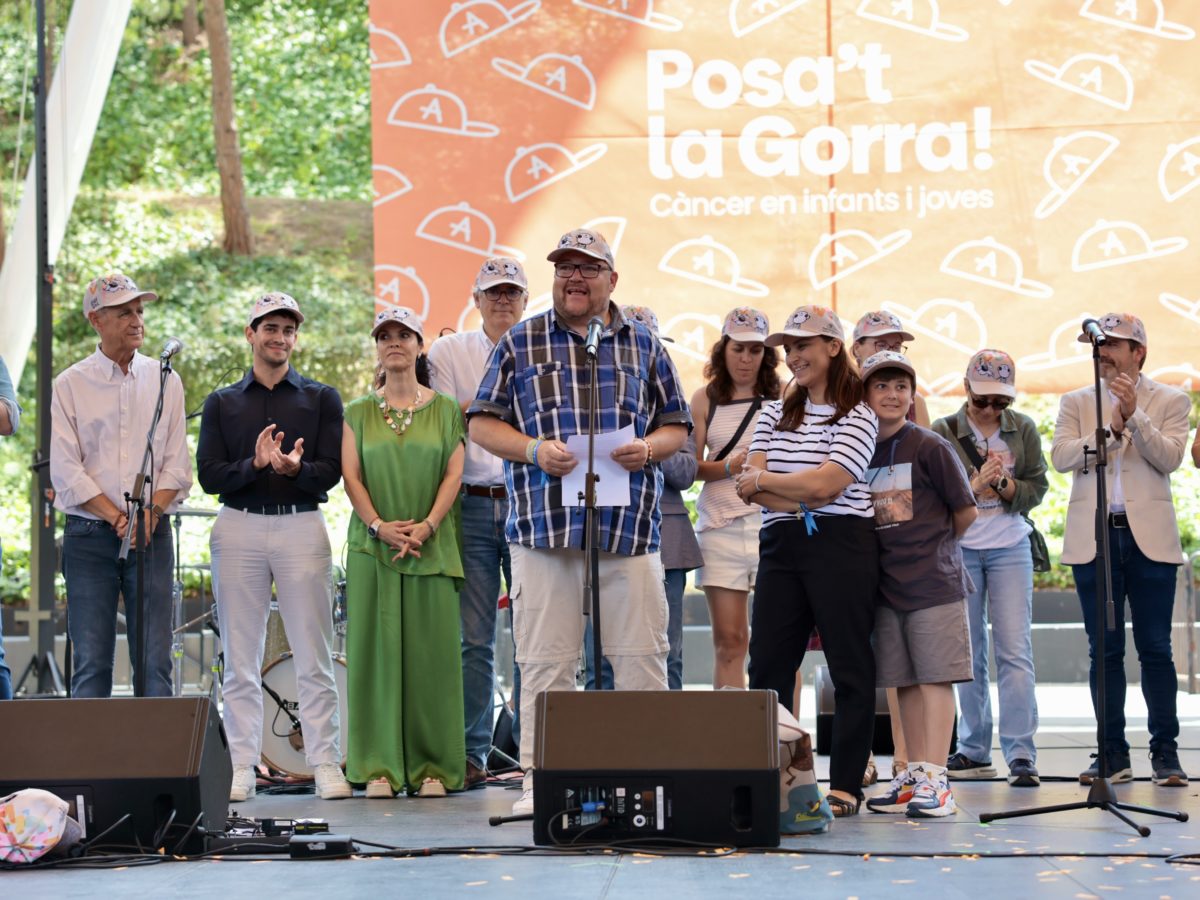 Tarragona es posa la gorra en solidaritat amb els infants i joves amb càncer