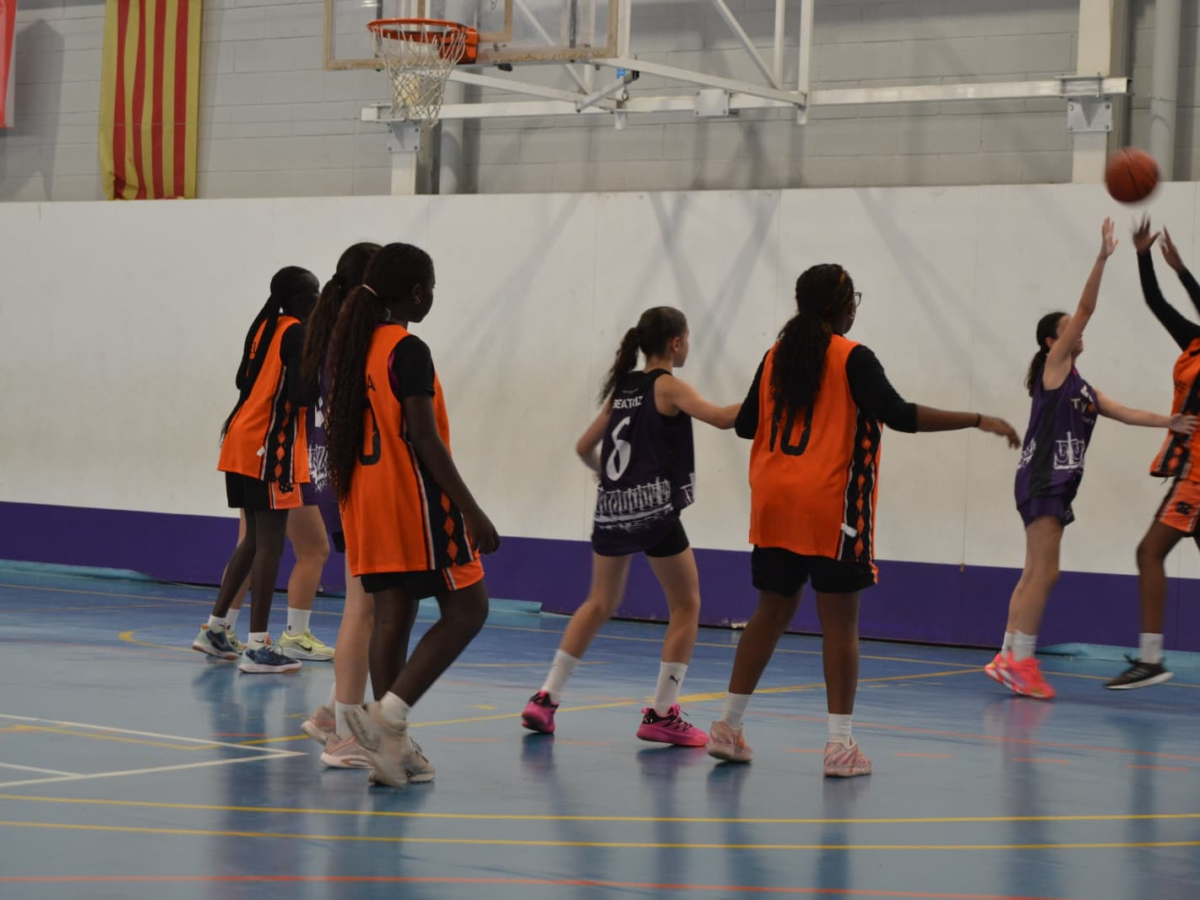 Bàsquet sense fronteres: Kenya visita el TGN Bàsquet en el seu stage d’estiu