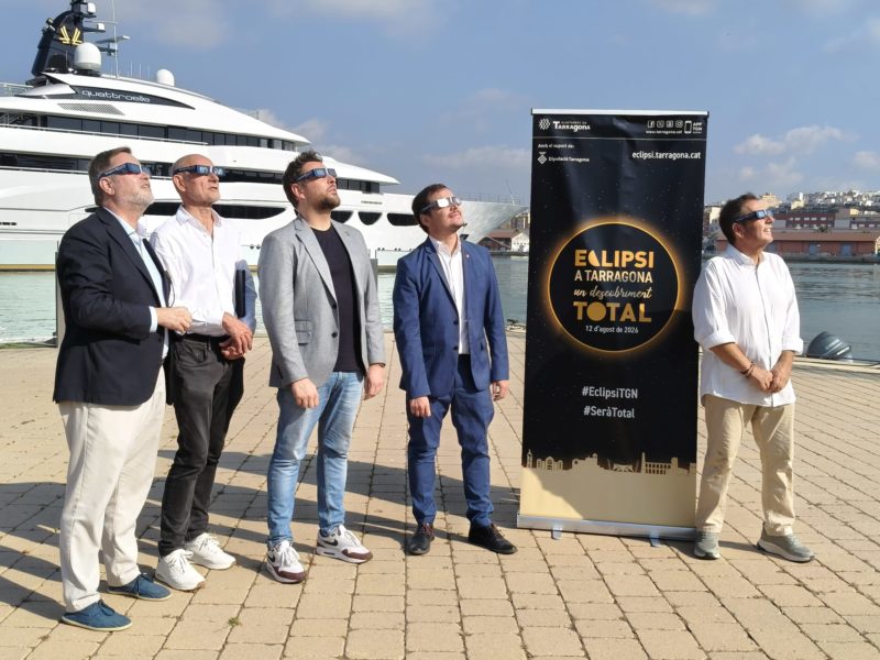 Presentació de l'eclipsi al Moll de Costa. Foto: ajuntament de Tarragona