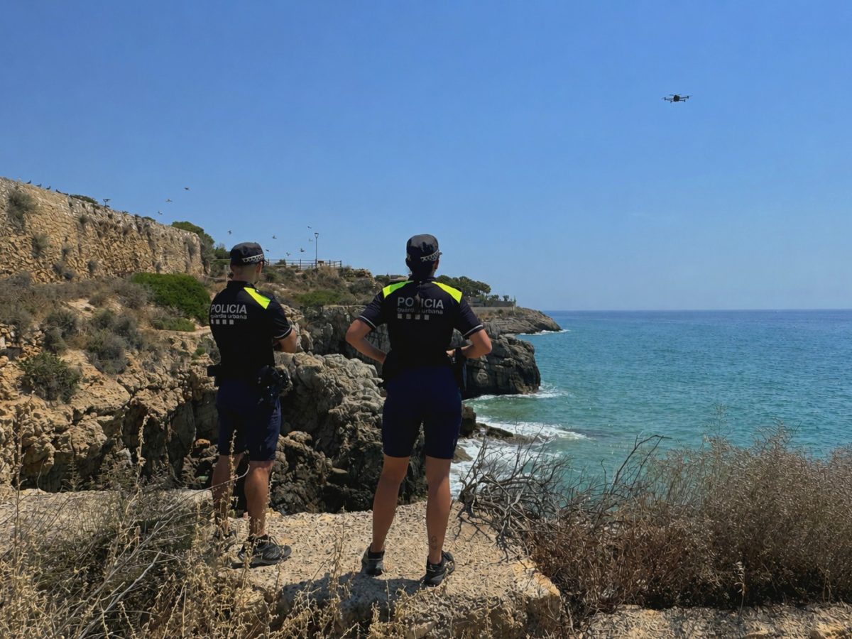 La Guàrdia Urbana ja vigila amb dron les zones de roques del litoral