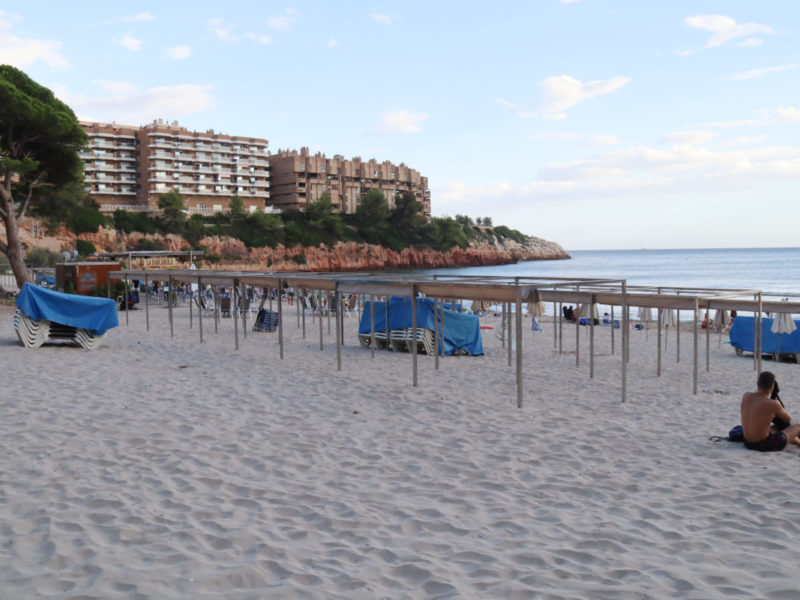 Mor una banyista a la platja de Llevant de Salou
