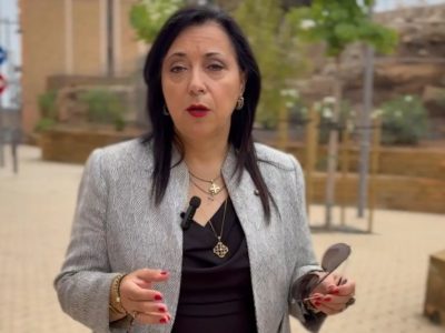 El PP denuncia que les noves rajoles al voltant del Fòrum de la Colònia provoquen problemes d’accessibilitat