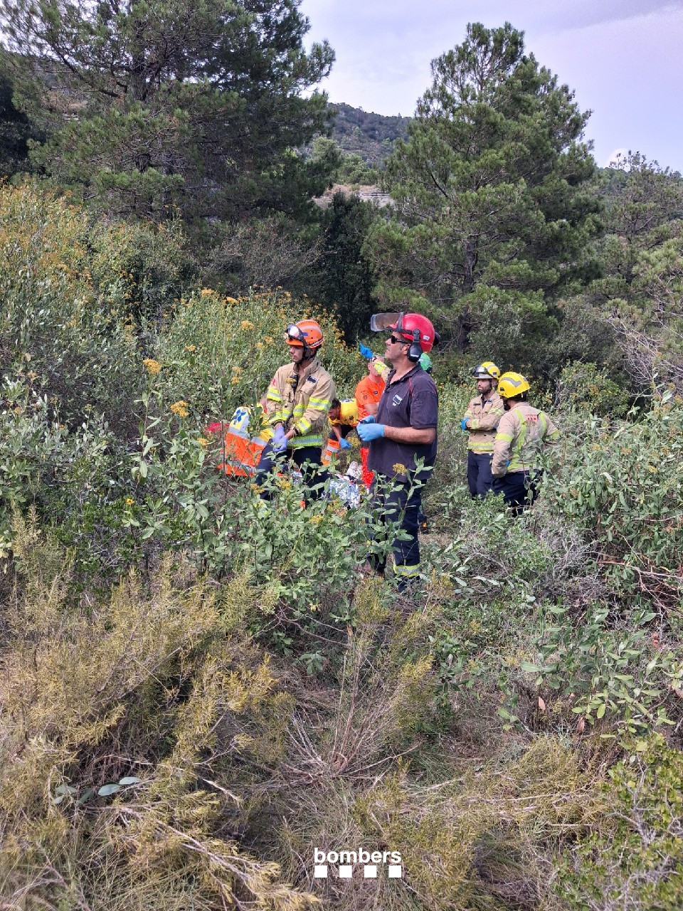 Un dels moments del rescat dels Bombers a Arbolí Data de publicació: dissabte 15 d’agost del 2026, 18:03 Localització: Barcelona Autor: Bombers