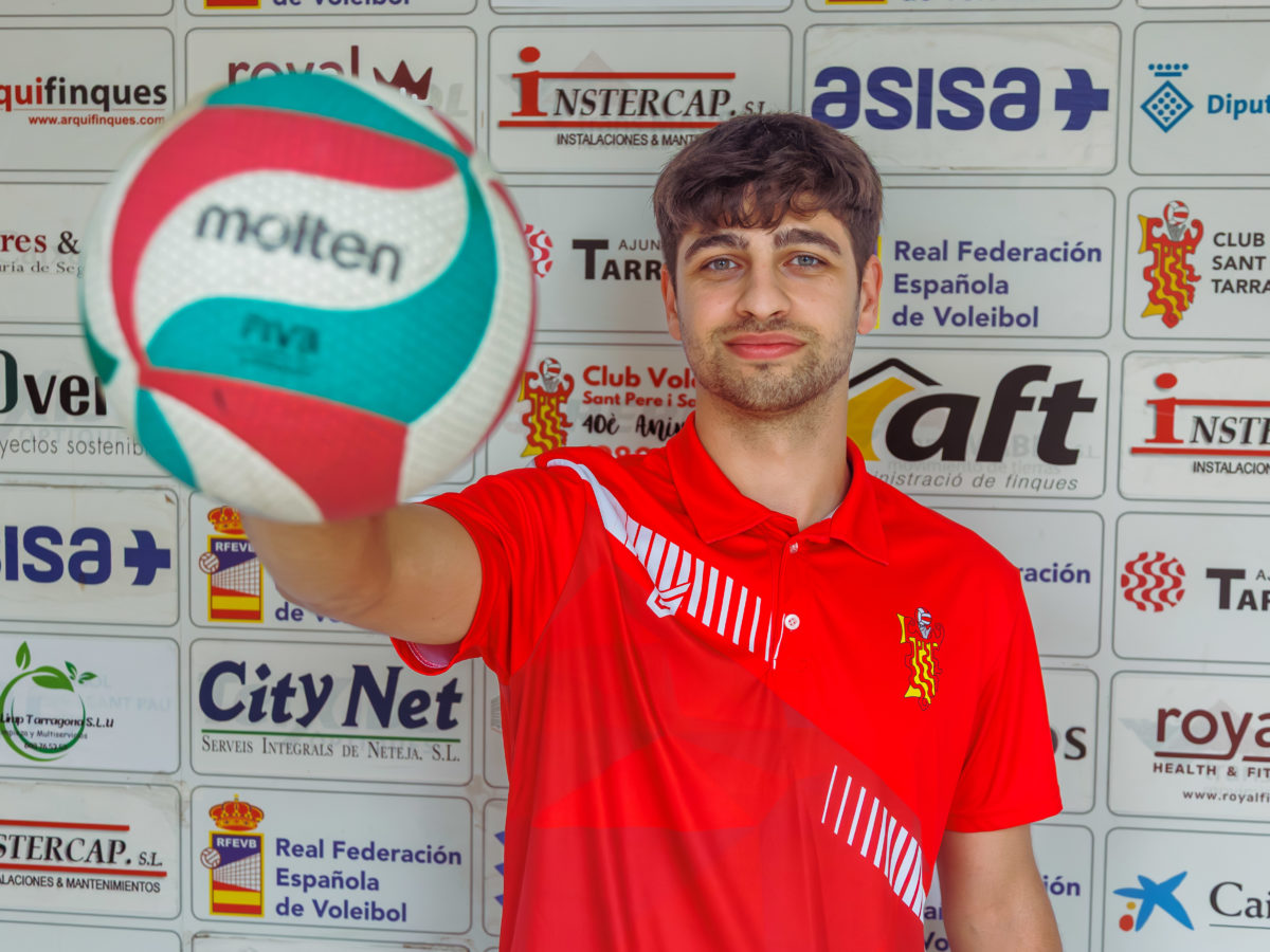 Carlos Segura renova amb el Volei Sant Pere i Sant Pau