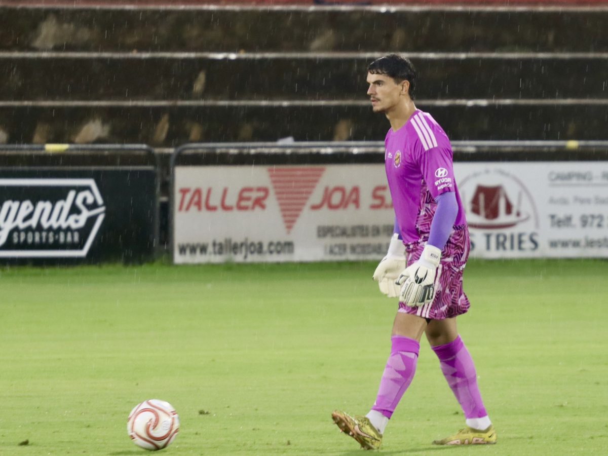 El Nàstic busca un porter que competeixi amb Gaizka Ayesa